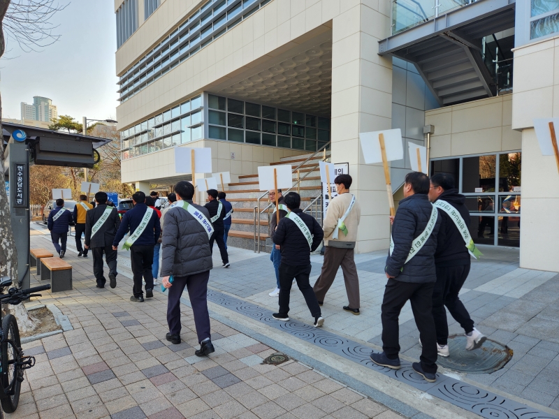 연수구, 개학기 학교 주변 불법광고물 근절 캠페인 실시