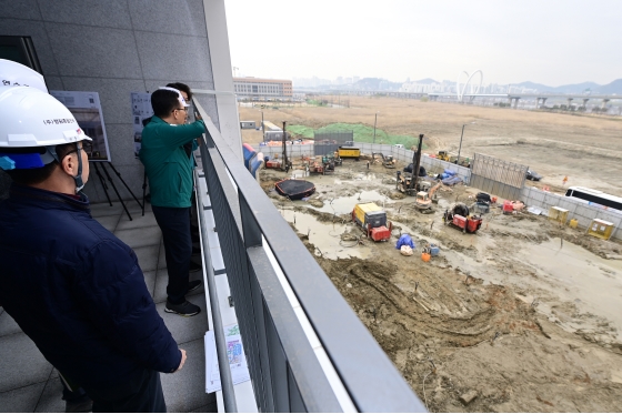 이재호 연수구청장, 지역 내 공공건축물 공사현장 안전점검