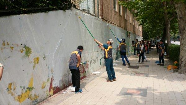 안전하고 예쁜 골목길 만들기(벽회봉사활동)의 2번째 이미지